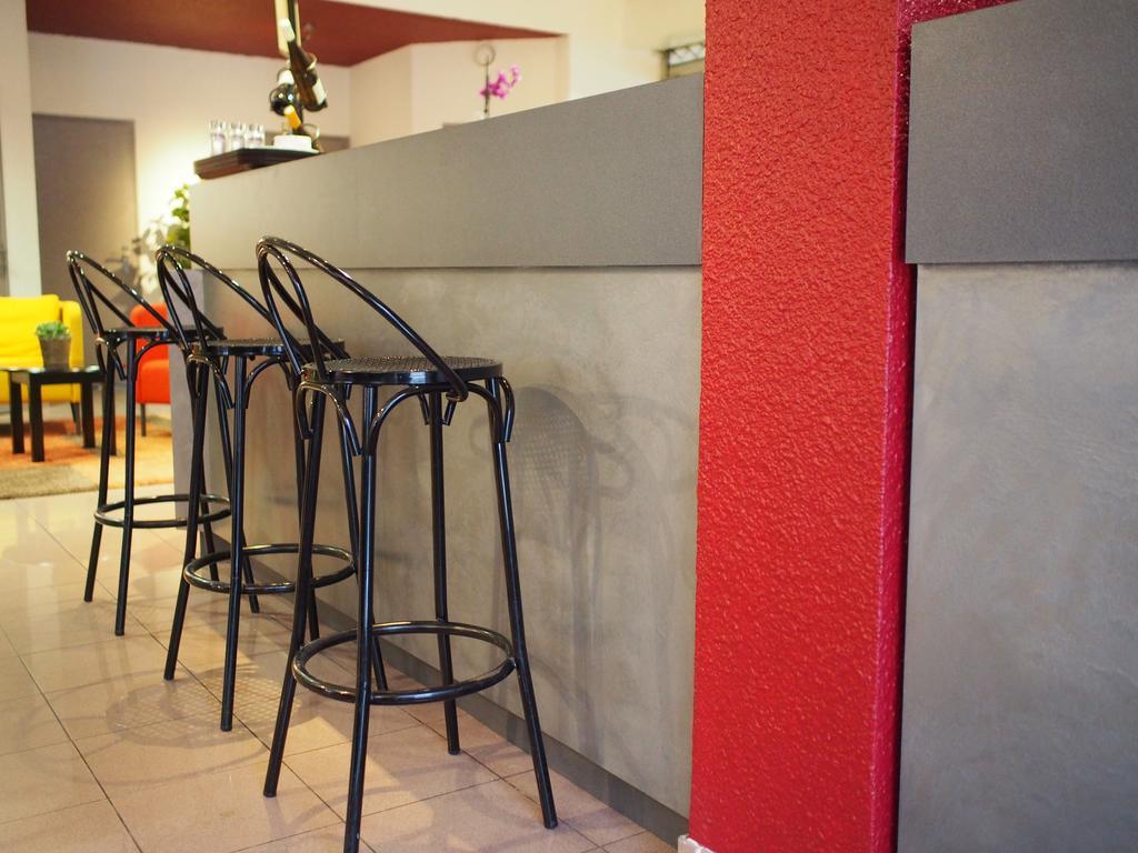 The Originals City, Hotel Et Restaurant Aster, Saint-Avold Nord Крётцвальд-ла-Круа Экстерьер фото